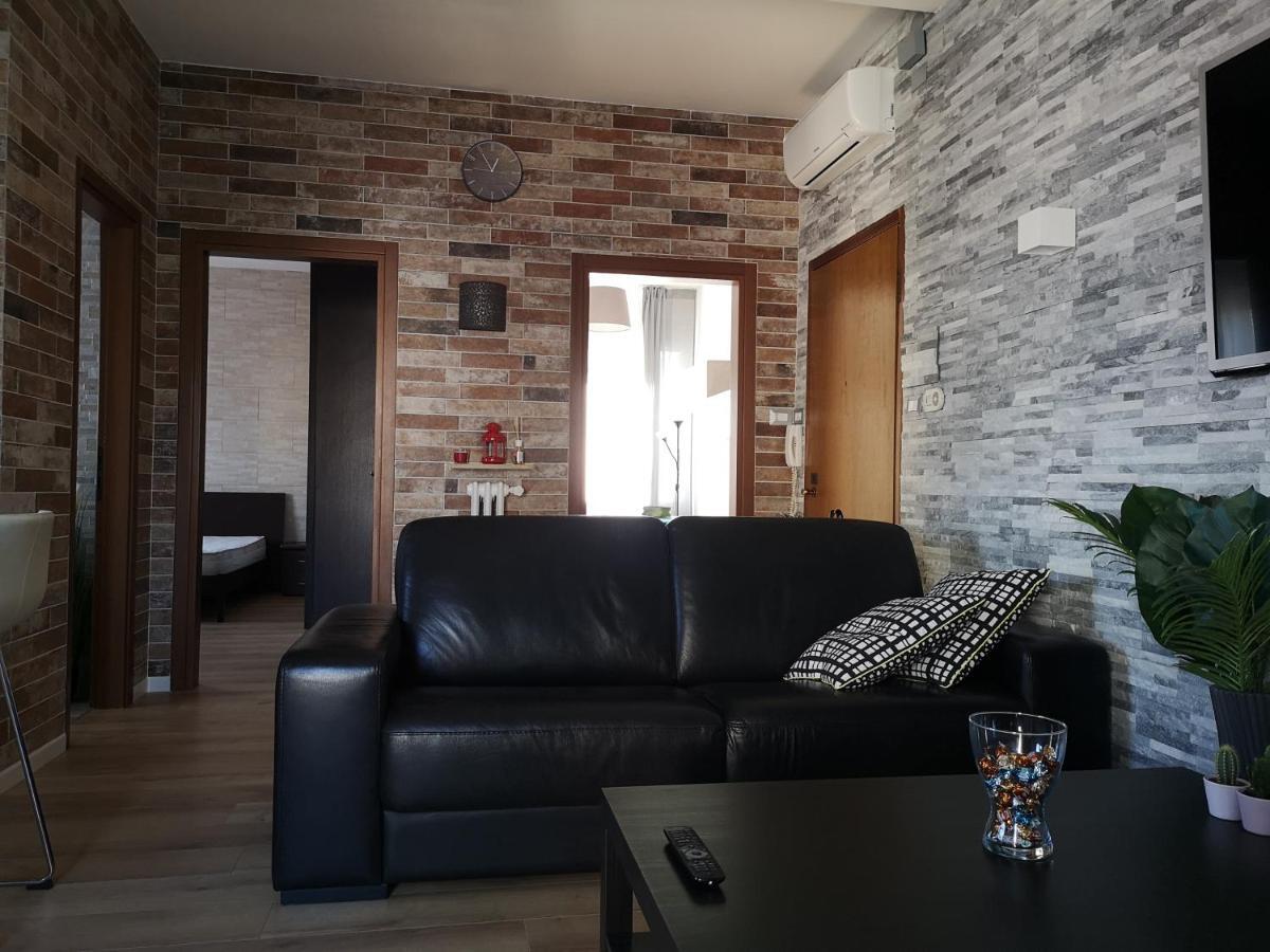 Queen East Verona Apartments Eksteriør billede